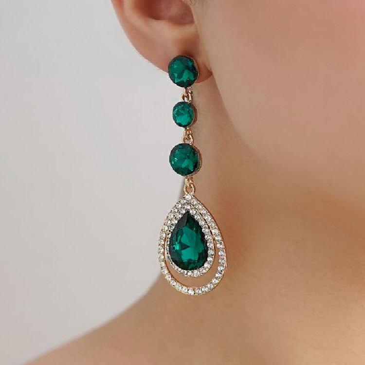 گوشواره طرح جواهری سبز مجلسی و لوکس طرح زارا ZARA بسیار شیک زنانه و دخترانه نگین سبز