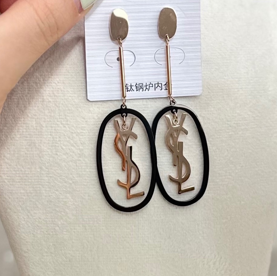 گوشواره برند YSL لوکس پینترستی