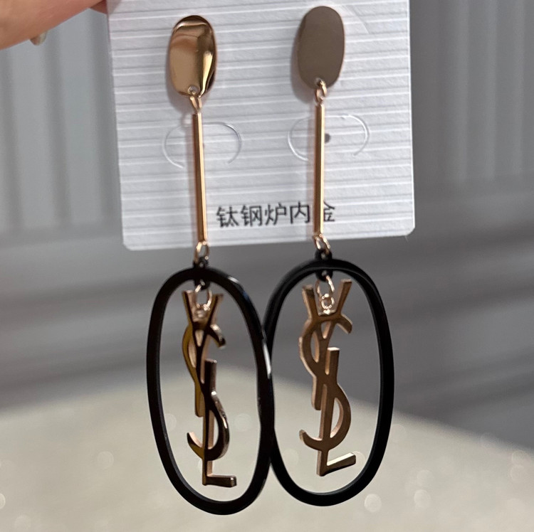 گوشواره برند YSL لوکس پینترستی