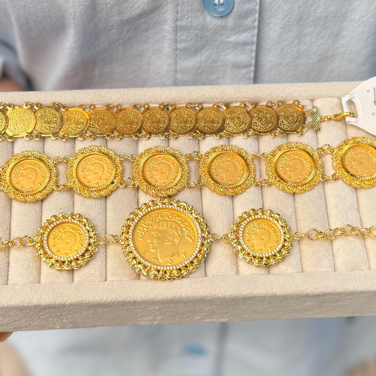 دستبند سکه طرح طلا و کپی طلای لوکس کد 700