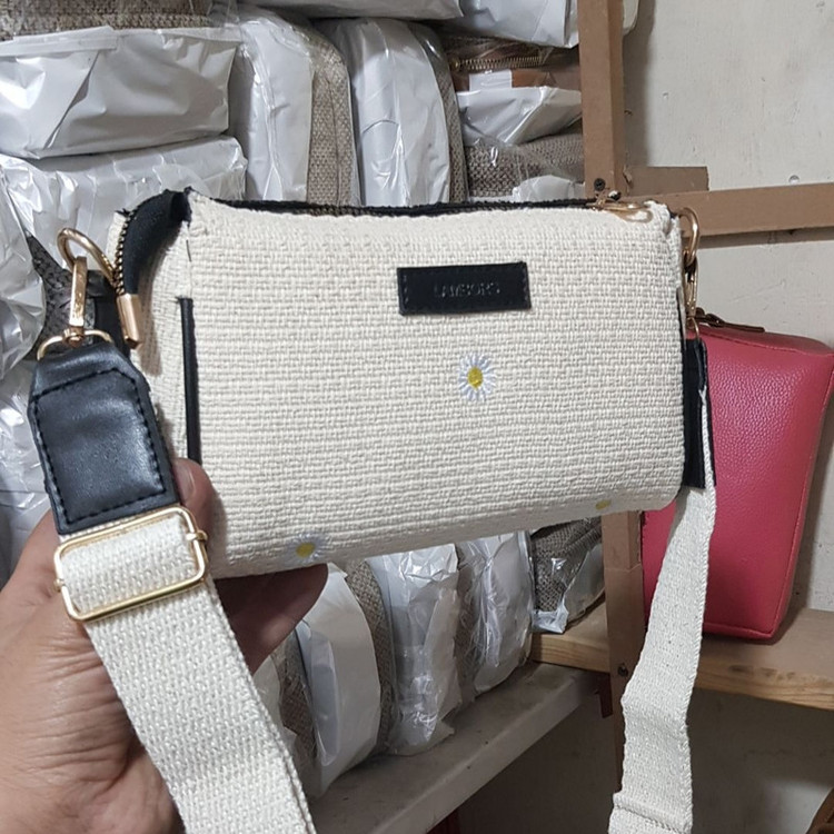 کیف رودوشی زنانه مدل کنف بابونه