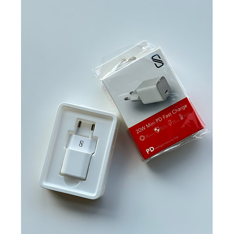 شارژر دیواری 20 وات اسلیکتو مدل CH-00