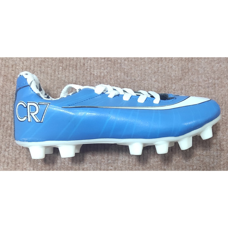 کفش استوک فوتبال اعلا مارک CR7 سایز 31 و 32