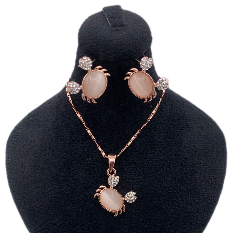 نیم ست زنانه کلیو مدل خرچنگ کد KYSETNIM235